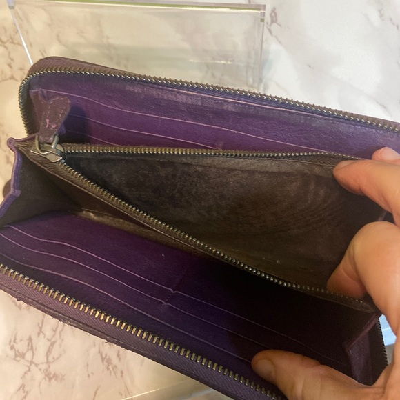 BOTTEGA LONG ZIPPY WALLET✨ - Picture 6 of 7